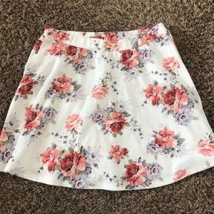 Floral mini skirt